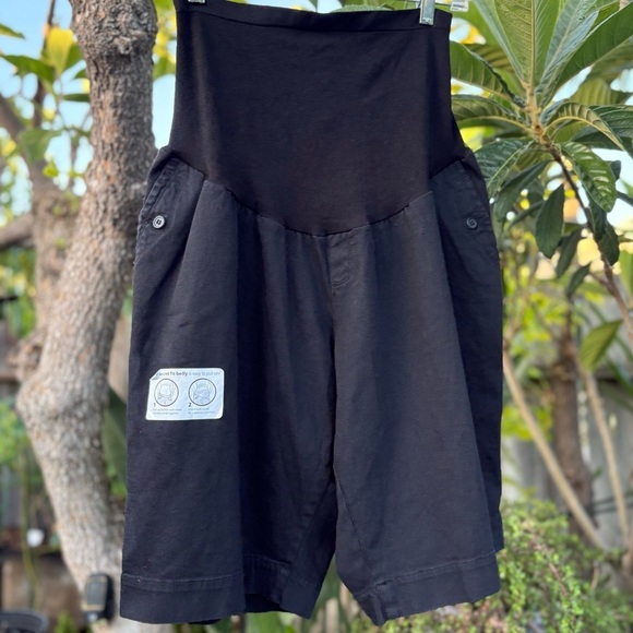 Black Secret Fit Belly Plus Size Maternity Shorts Size 3X - Picture 2 of 12